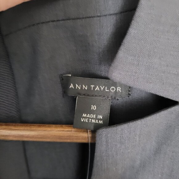 Ann Taylor Womens Tropical Wool Belted Notched Collar Dress Size 10 Charcoal NWT - Picture 2 of 12